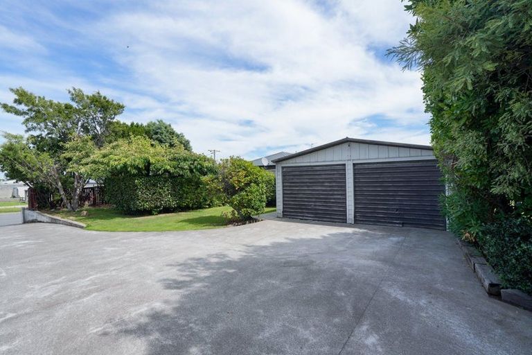 Photo of property in 2 Frome Street, Clifton, Invercargill, 9812
