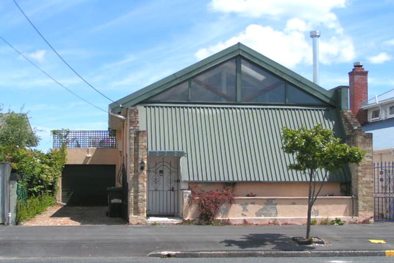 Photo of property in 64 Queen Street, Northcote Point, Auckland, 0627