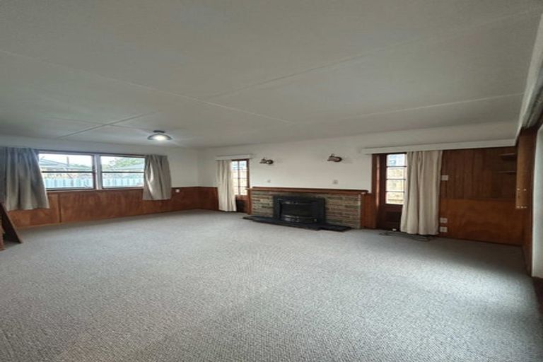 Photo of property in 50 Pahiatua Street, Hokowhitu, Palmerston North, 4410
