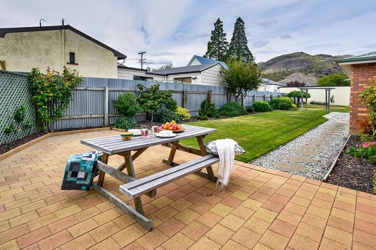 Photo of property in 64 Erris Street, Cromwell, 9310