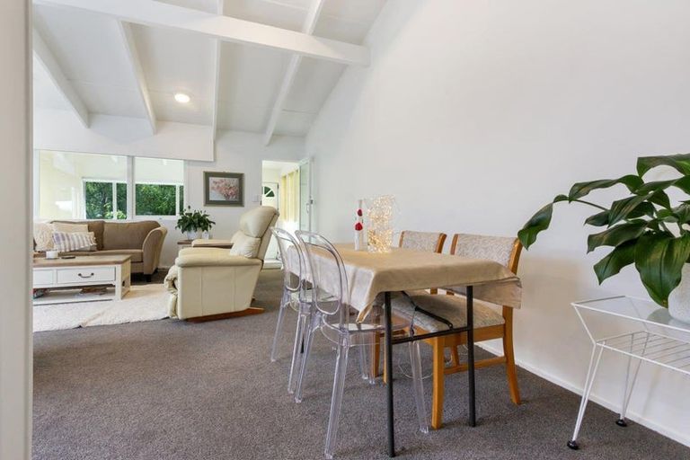 Photo of property in 3/522 Te Atatu Road, Te Atatu Peninsula, Auckland, 0610