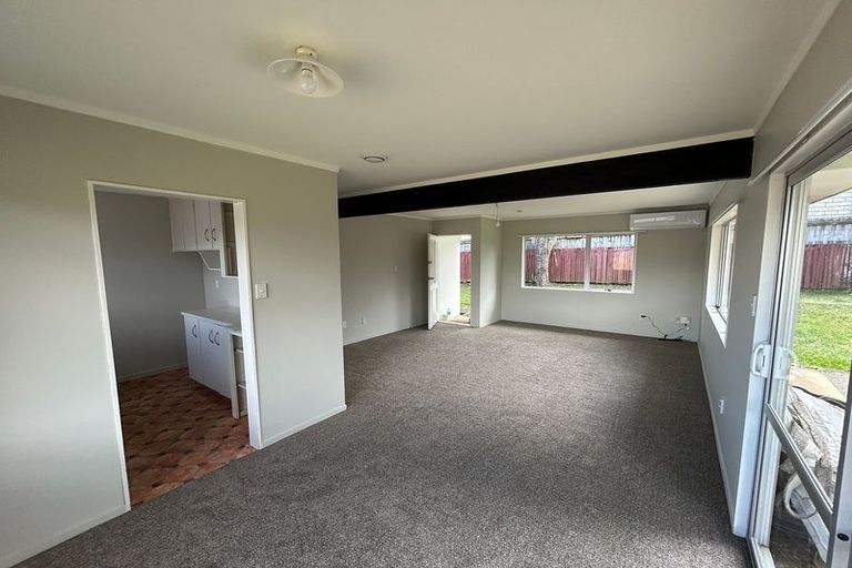 Photo of property in 1/59 Archibald Road, Kelston, Auckland, 0602