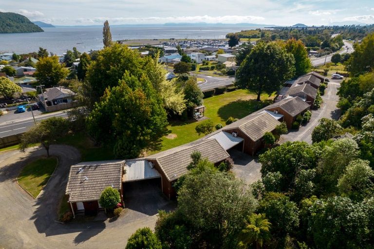 Photo of property in 10 Tangitu Street, Motuoapa, 3382