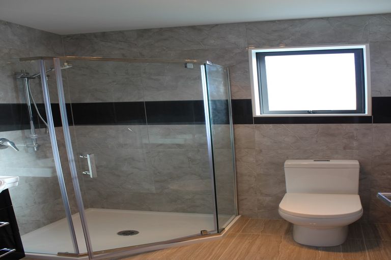 Photo of property in 706a Massey Road, Mangere, Auckland, 2022