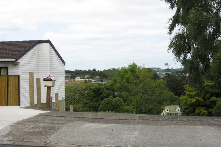 Photo of property in 8 Len Brown Place, Pukekohe, 2120