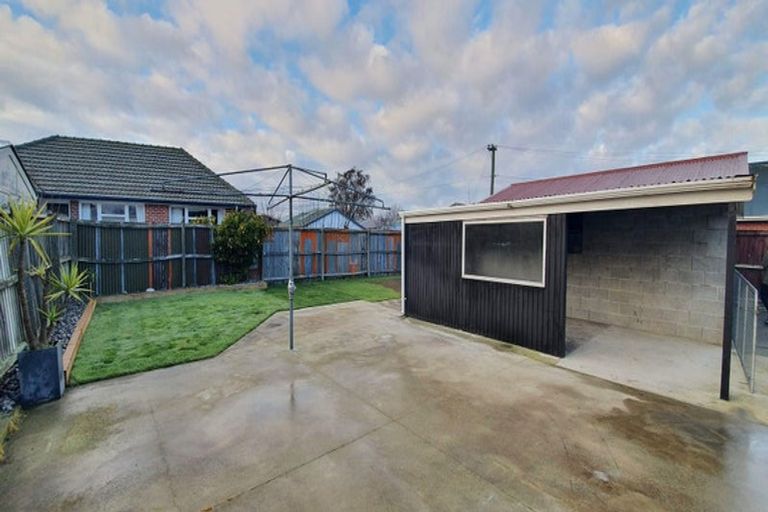Photo of property in 28 Pauline Street, Linwood, Christchurch, 8062