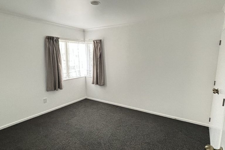 Photo of property in 5 Blythfield Place, Taradale, Napier, 4112