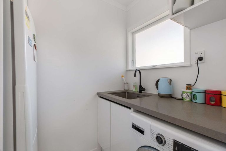 Photo of property in 93 Riverpark Crescent, Henderson, Auckland, 0610
