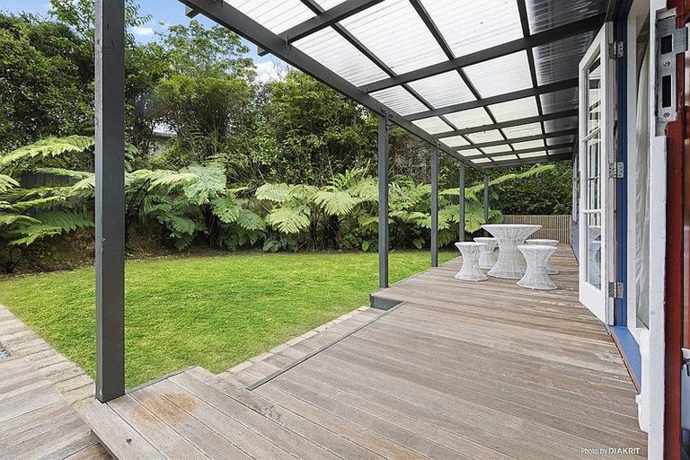 Photo of property in 82 Sunshine Avenue, Karori, Wellington, 6012