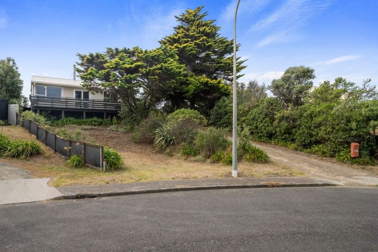 Photo of property in 12 Arataki Street, Waitarere Beach, Levin, 5510