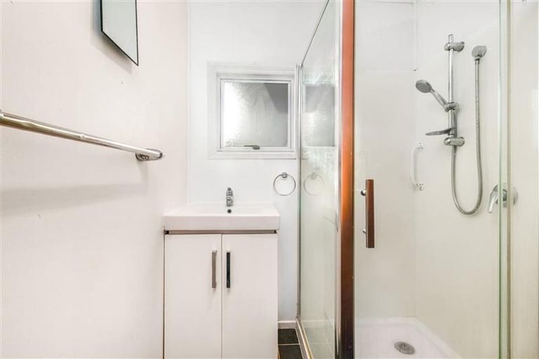 Photo of property in 525 Massey Road, Mangere, Auckland, 2022