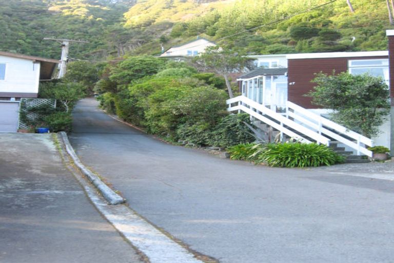 Photo of property in 49 Rona Street, Eastbourne, Lower Hutt, 5013