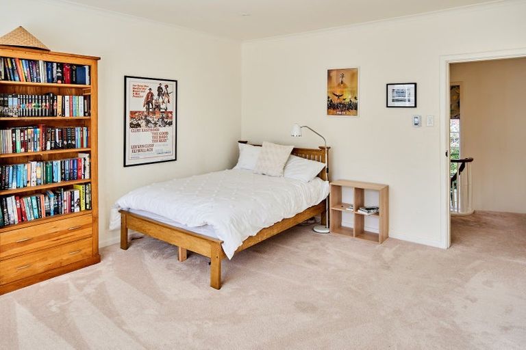 Photo of property in 25 Cheviot Road, Lowry Bay, Lower Hutt, 5013