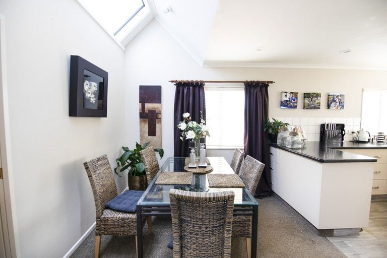 Photo of property in 16b Harpham Street, Taradale, Napier, 4112