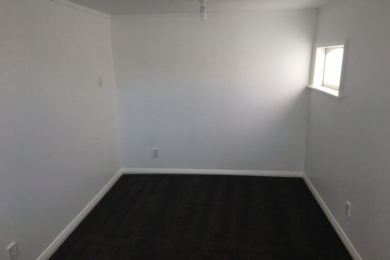 Photo of property in 55 Endeavour Street, Lyall Bay, Wellington, 6022