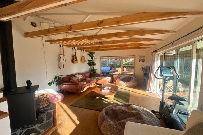 Photo of property in 10a Larch Place, Wanaka, 9305