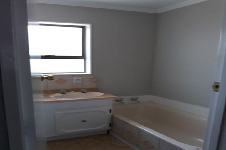 Photo of property in 82 Russell Street, Palmerston North, 4414
