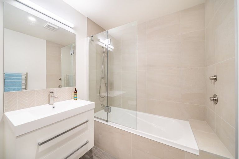 Photo of property in 37 Holystone Road, Whitby, Porirua, 5024