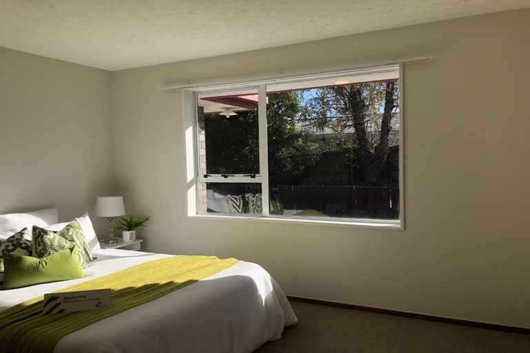 Photo of property in 3/42 Division Street, Riccarton, Christchurch, 8041