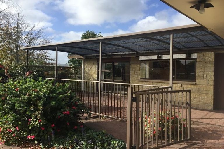 Photo of property in 4 Coolen Place, Tuakau, 2121