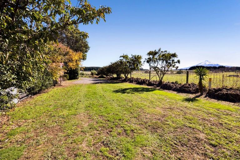 Photo of property in 1170a South Road, Manaia, 4678