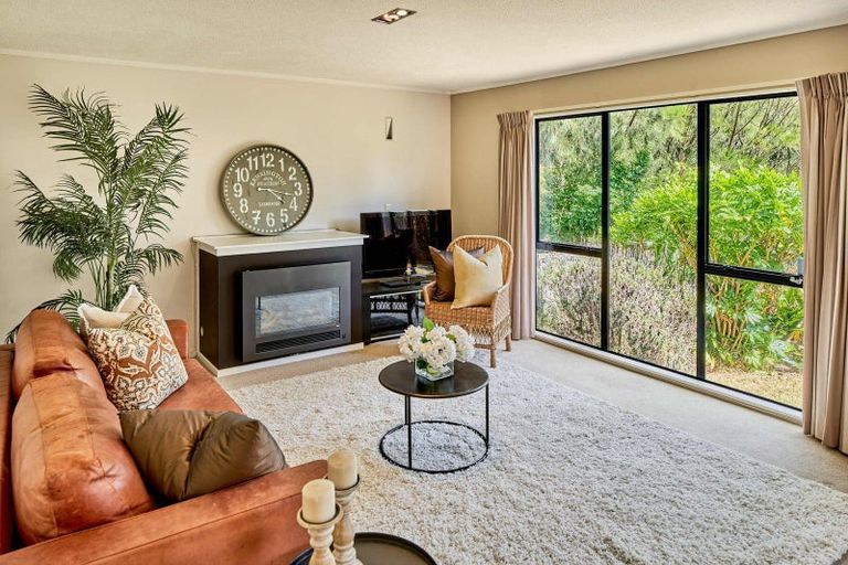 Photo of property in 1/30 Sailmaker Close, Whitby, Porirua, 5024