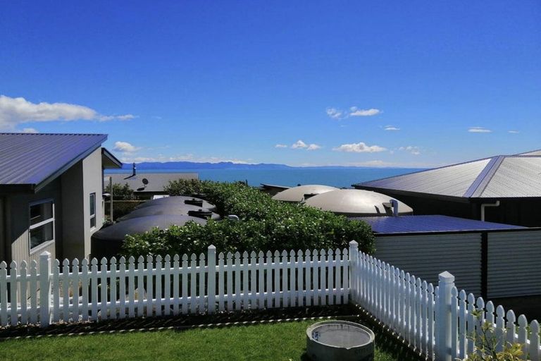 Photo of property in 75 Richmond Road, Pohara, Takaka, 7183