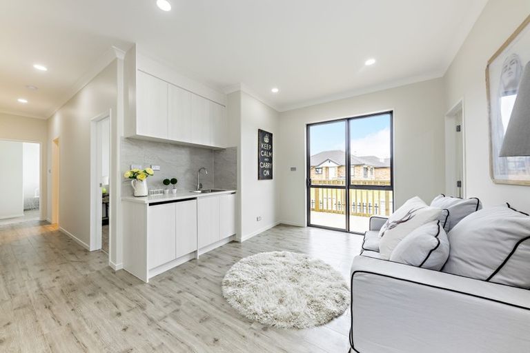 Photo of property in 11 Lavey Road, Flat Bush, Auckland, 2019