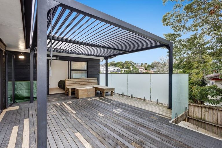 Photo of property in 2/9 Eastwood Rise, Browns Bay, Auckland, 0630