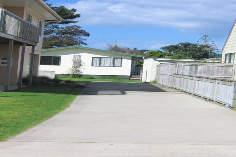 Photo of property in 803b Ocean Road, Whangamata, 3620