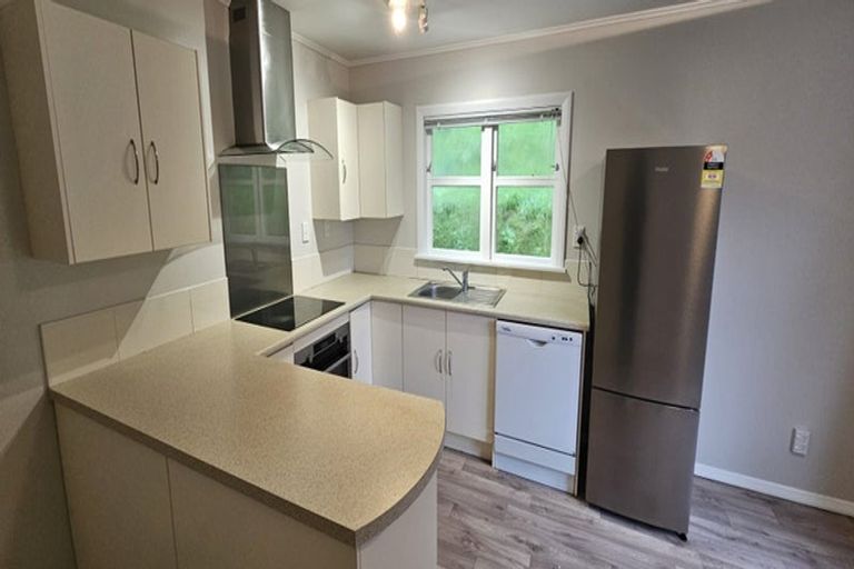 Photo of property in 54 Glenmore Street, Northland, Wellington, 6012