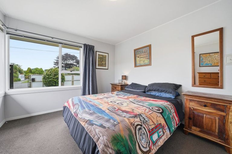 Photo of property in 83 Englefield Road, Northwood, Christchurch, 8051