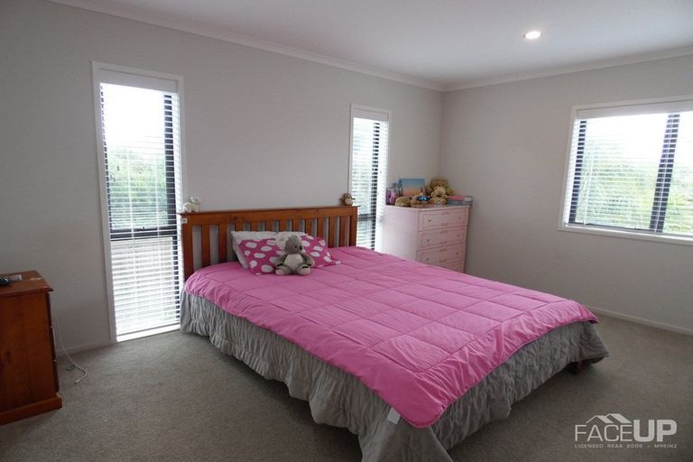 Photo of property in 47 Station Street, Hobsonville, Auckland, 0616