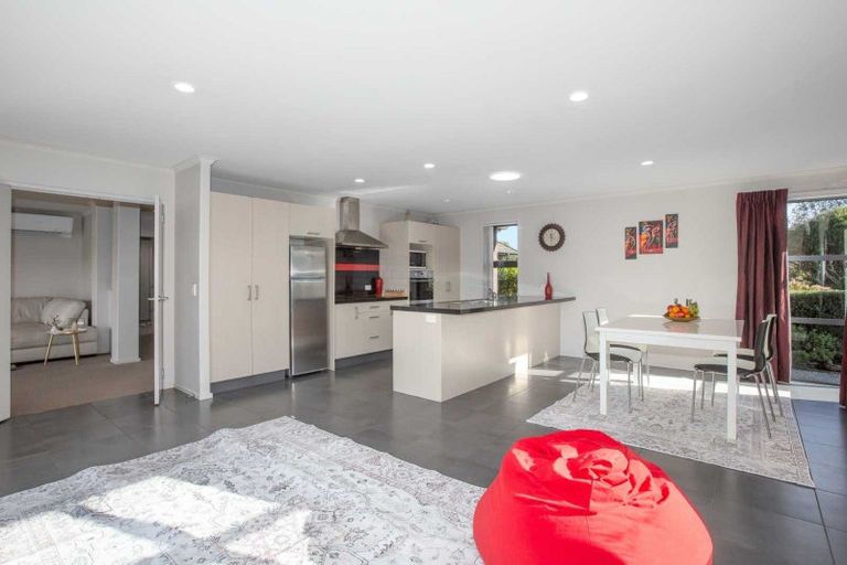 Photo of property in 9 Angus Way, Nikau Valley, Paraparaumu, 5032