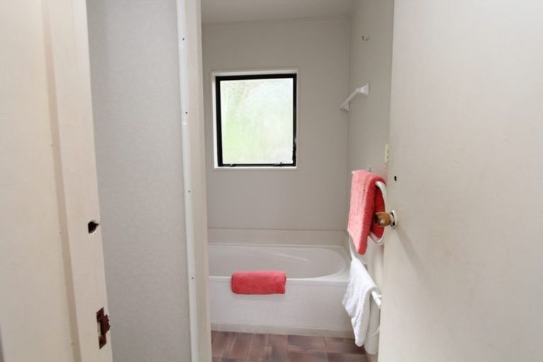 Photo of property in 78 Lohia Street, Khandallah, Wellington, 6035