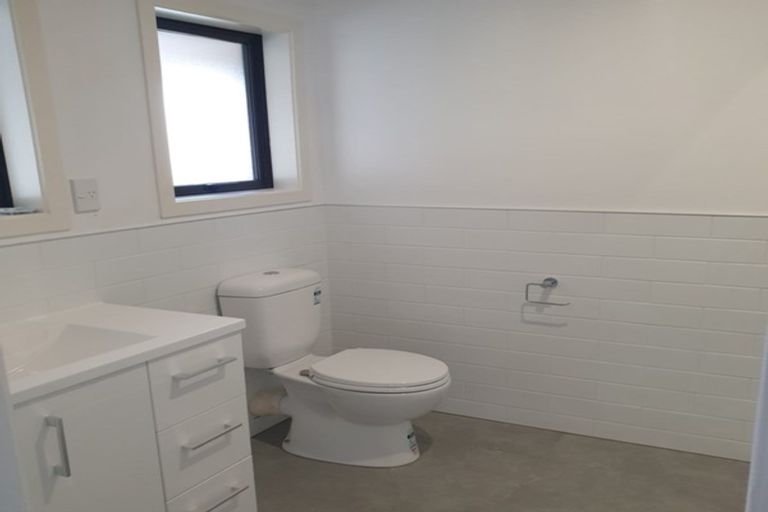 Photo of property in 8b Kent Street, Waiuku, 2123