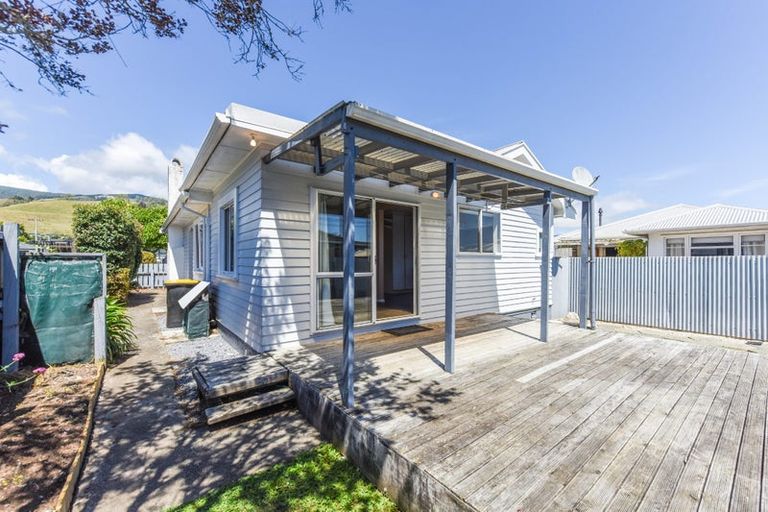 Photo of property in 1/16 Willow Avenue, Stoke, Nelson, 7011