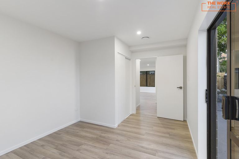Photo of property in 160 Hill Road, Manurewa, Auckland, 2105