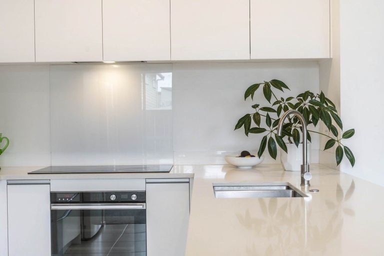 Photo of property in 18 Mapou Road, Hobsonville, Auckland, 0618