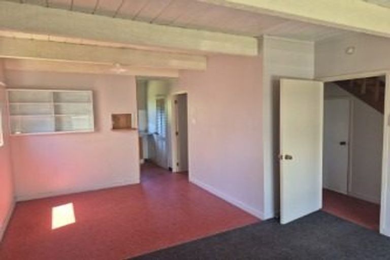 Photo of property in 25 Attlee Place, Gisborne, 4010