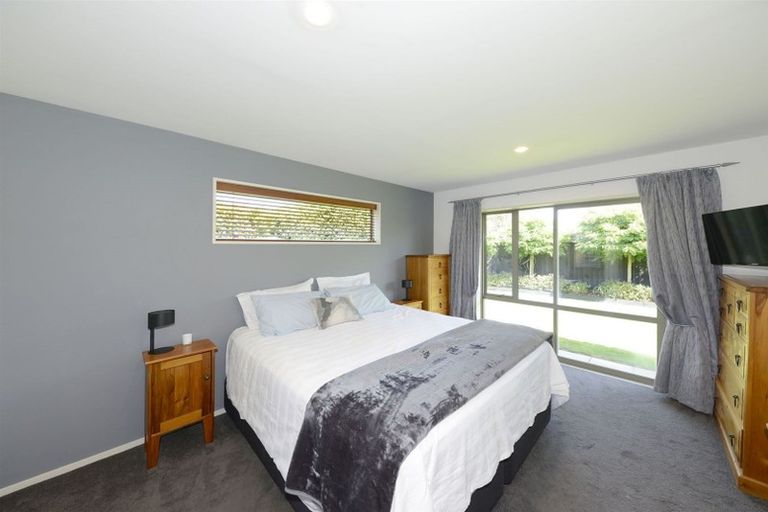 Photo of property in 43 Putake Drive, Parklands, Christchurch, 8083