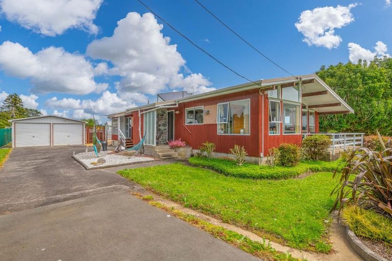 Photo of property in 1003 State Highway 16, Waimauku, 0883