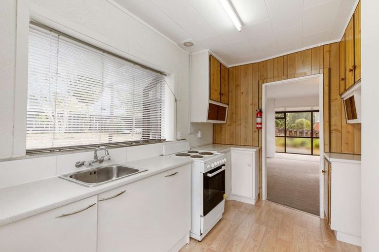 Photo of property in 5 Eyre Street, Henderson, Auckland, 0612