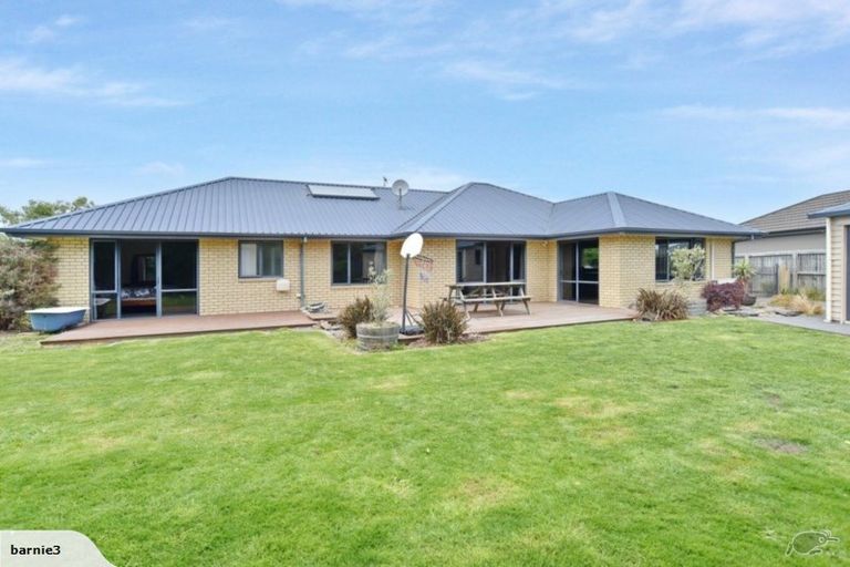 Photo of property in 6 Matson Close, Rangiora, 7400