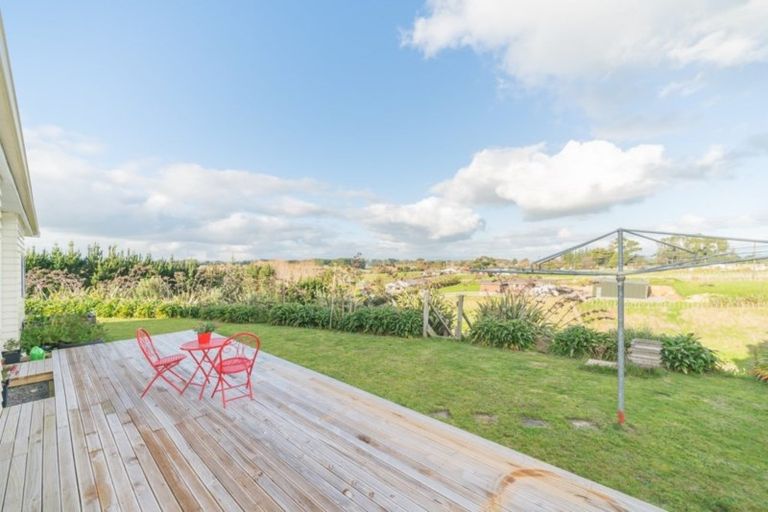 Photo of property in 17 King Street, Halcombe, Feilding, 4779