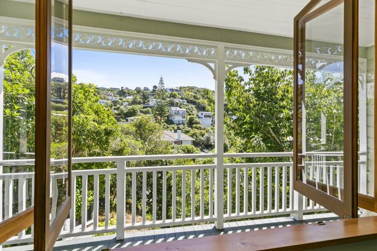 Photo of property in 71 Severn Street, Island Bay, Wellington, 6023