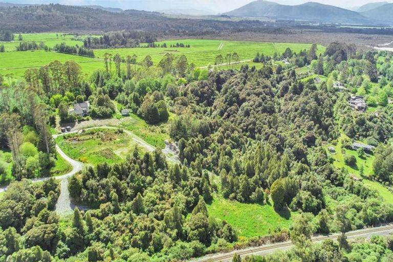 Photo of property in 1946 Arnold Valley Road, Moana, Dobson, 7872