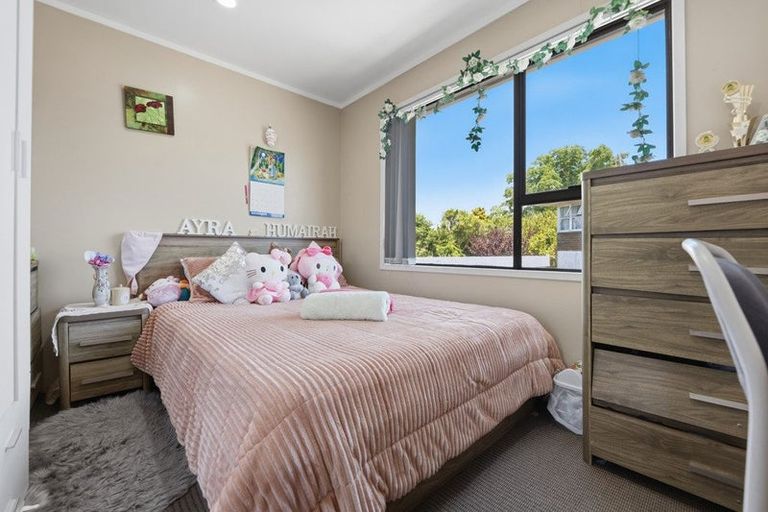 Photo of property in 69 Holmes Road, Manurewa, Auckland, 2102