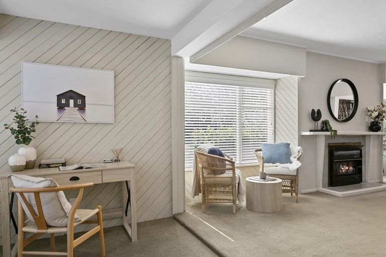 Photo of property in 32 Sunset Street, Hilltop, Taupo, 3330