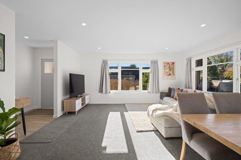 Photo of property in 37 Balrudry Street, Avonhead, Christchurch, 8042